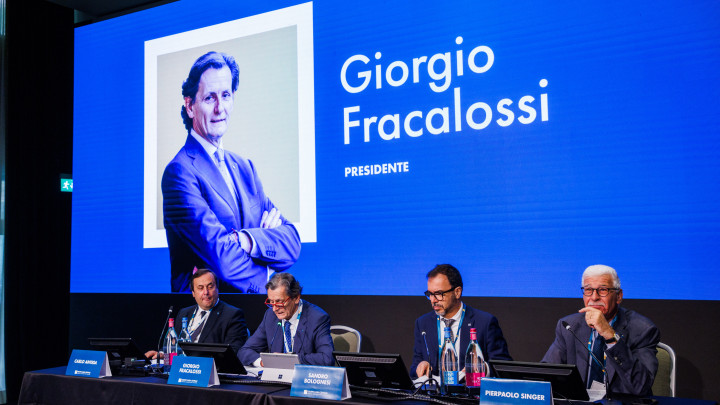Antiga (Carlo Antiga - Director and Deputy Chairman Cassa Centrale Banca), Fracalossi (President Cassa Centrale Banca), Bolognesi (Chief Executive Officer and General Manager Cassa Centrale Banca), Singer (Chairperson Board of Statutory Auditors Cassa Centrale Banca) - Image of speakers talking to the audience