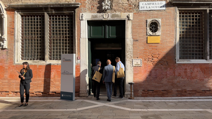 Foto esterno Meeting risparmio gestito e bancassicurazione 2023